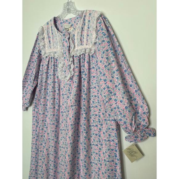 NWT Vintage exclusively for Lord & Taylor Floral Cotton Lace ribbon Nightgown M - Picture 8 of 13
